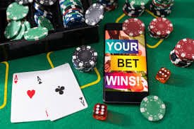 yoeyar app စလော့ဂိမ်း — MMK ကျပ်ဖြင့် Slots ကစားနေသောမြင်ကွင်း